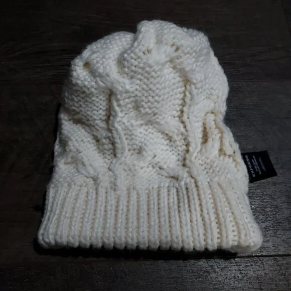 Express Fuzzy Pom Pom Beanie Cableknit Toboggan Hat  Cream New With Tags - Picture 7 of 11